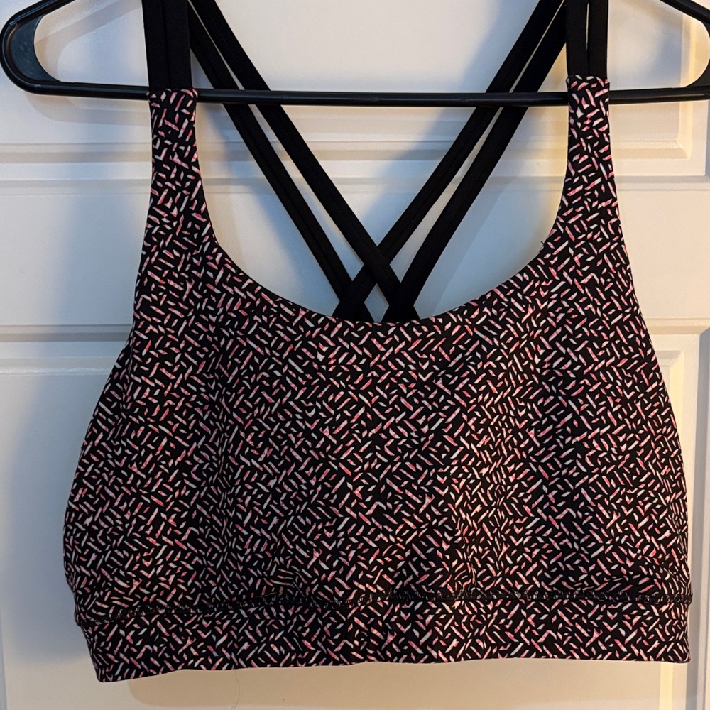 Gapfit Women’s XL Patterned Sports Bra (XL)
NWOT